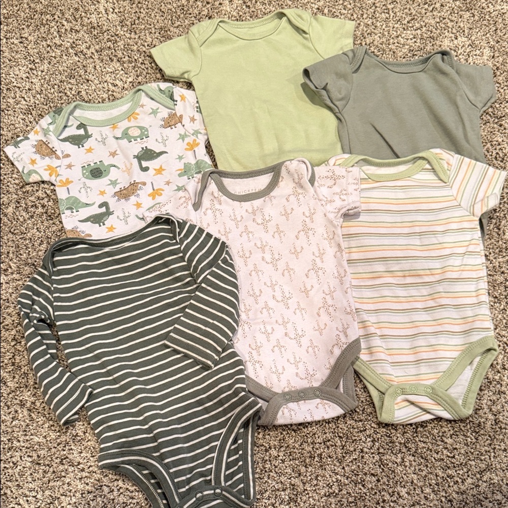 Chick Pea Green neutral Baby Bodysuits Set